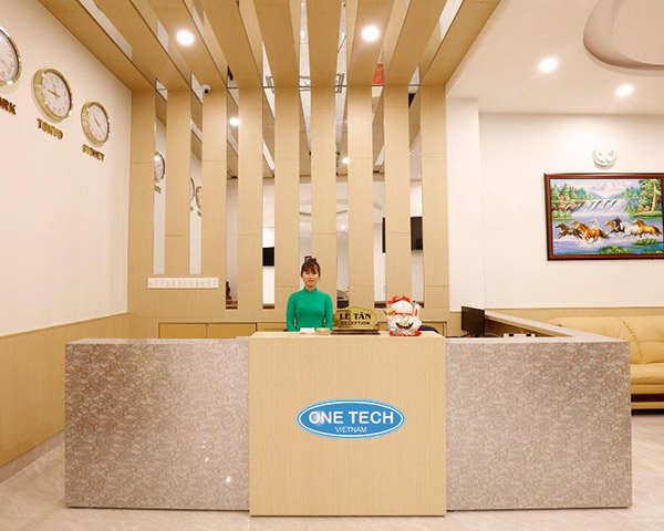 Quầy bàn lễ tân khách sạn