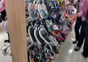 Móc treo giầy dép