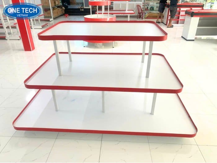 Kệ hình vuông bày hàng siêu thị