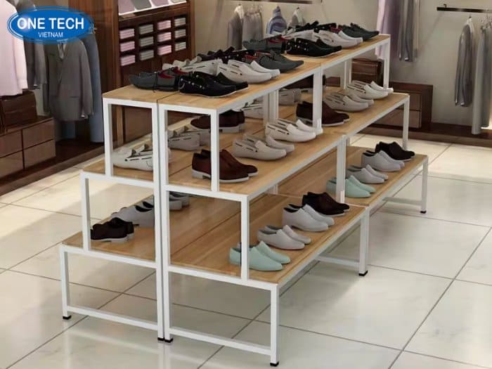 Giá kệ trưng bày giày dép giữa nhà hình bậc thang
