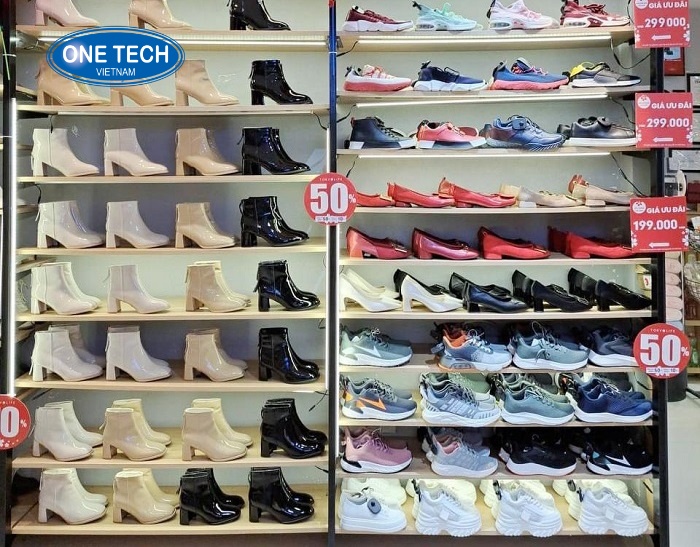 giá kệ trưng bày giày cho shop phù hợp với mọi loại giày