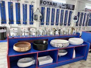 Tổng hợp mẫu kệ trưng bày thiết bị vệ sinh đẹp