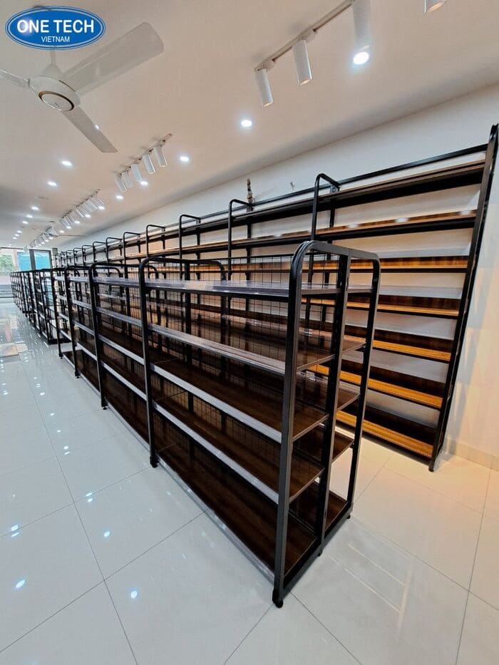 Kệ gỗ khung sắt bày bánh kẹo
