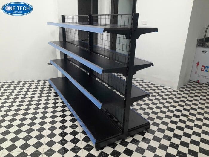 Kệ màu đen lưng lưới trưng bày bánh kẹo