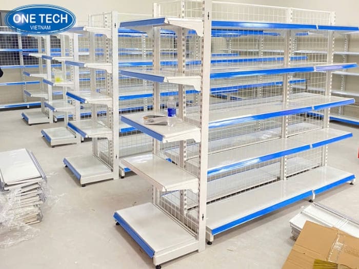 Kệ lưng lưới phổ biến, tối ưu chi phí
