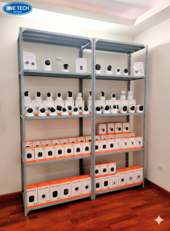 Kệ trưng bày camera V lỗ giá rẻ, từ 400K