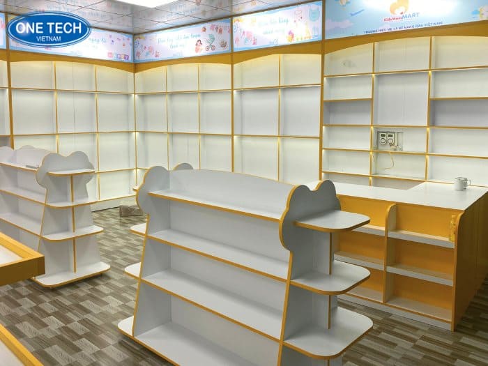 Kệ trưng bày gỗ cho cửa hàng sữa