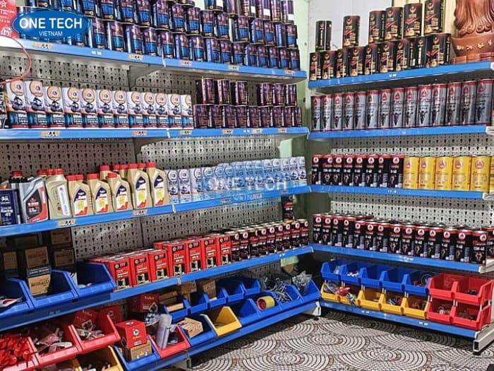 Kệ trưng bày dầu nhớt lưng tôn lỗ