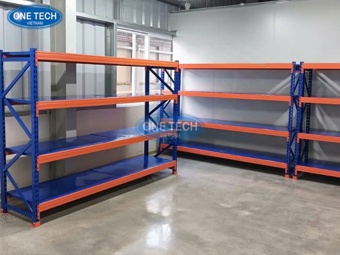 Kệ trung tải trưng bày dầu nhớt