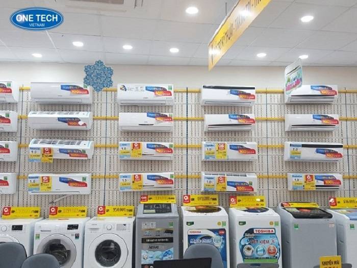 Giá kệ trưng bày máy lạnh chuyên dụng trong các siêu thị điện máy