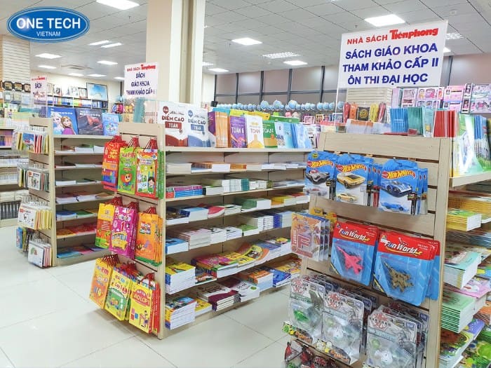 Giá kệ trưng bày sách bằng gỗ thẩm mỹ