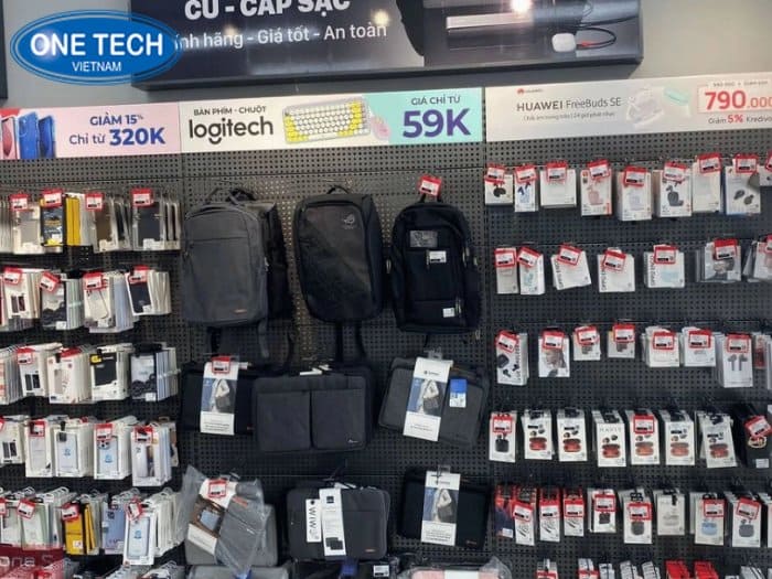 Kệ móc treo phụ kiện điện máy