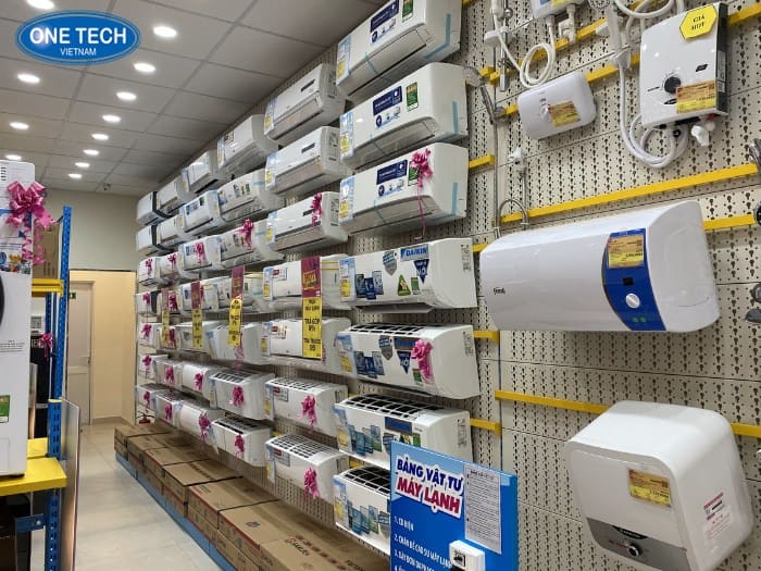 Kệ lưng tôn lỗ cho cửa hàng bán máy lạnh