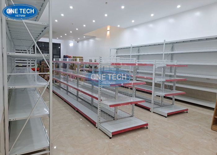 Chi tiết lắp đặt kệ siêu thị tại Quảng Ninh