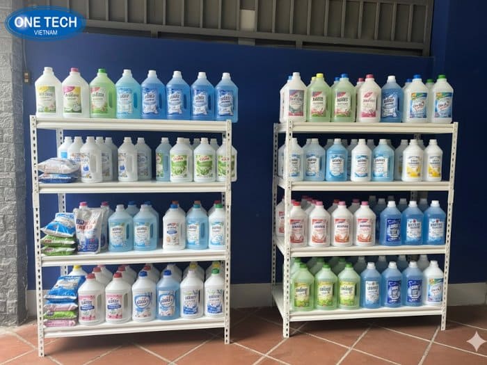 Kệ trưng bày nước xả vải V cài, mức tải lên đến 150kg/tầng