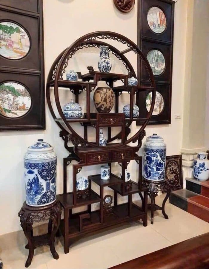 Kệ tròn chạm khắc hoa văn cầu kì