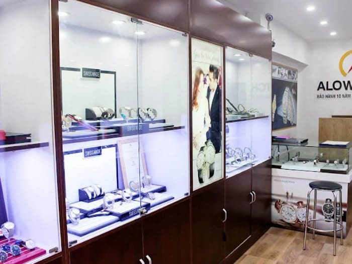 Kinh nghiệm chọn và sử dụng kệ trưng bày đồng hồ đeo tay