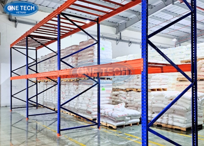 Kệ kho Selective - Kệ chứa hàng tại Bắc Ninh tải trọng lên đến 3000kg/tầng