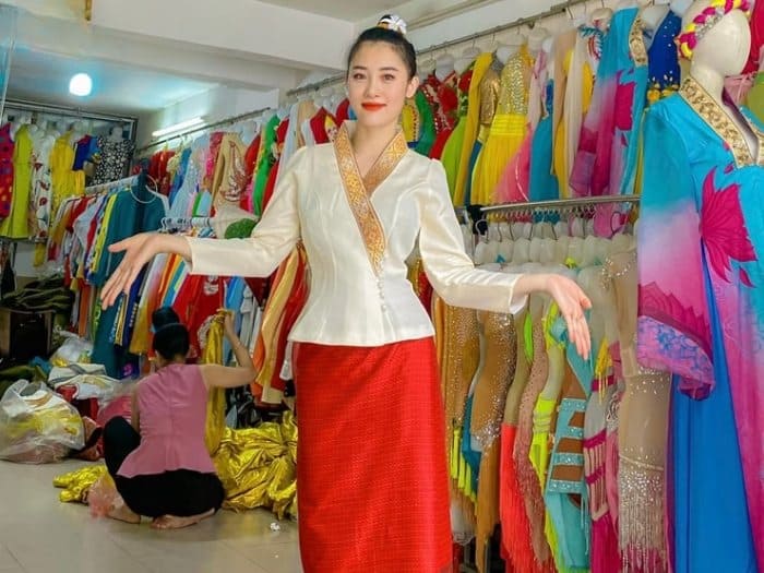 Dịch vụ cho thuê áo dài, đồ văn nghệ