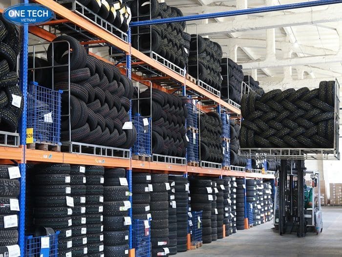 3 lý do nên sử dụng kệ trưng bày lốp xe