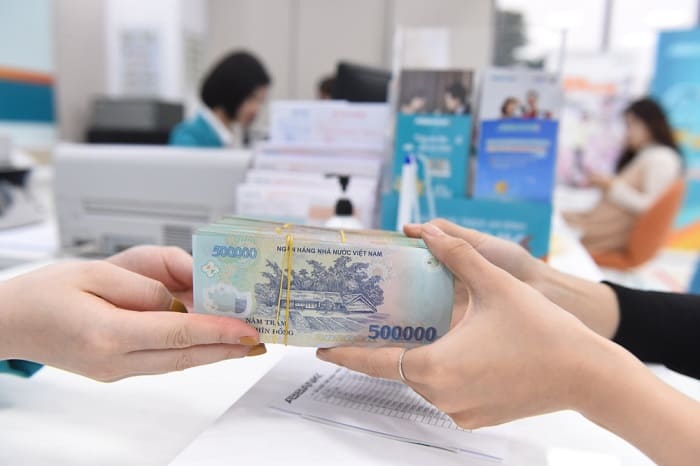 Gửi tiết kiệm ngân hàng