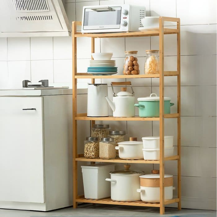Kệ gỗ thiết kế mở giúp dễ dàng lấy đồ dùng