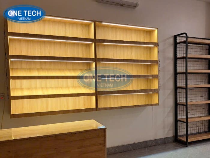 Kệ trưng bày thiết đèn LED, treo tường