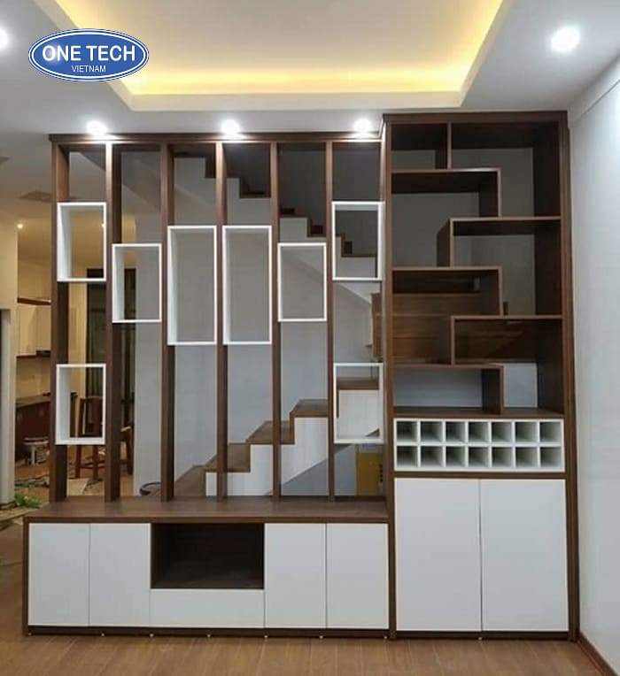 Kệ vách ngăn cầu thang làm từ gỗ tự nhiên