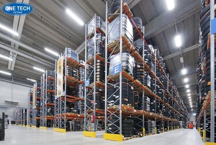 Một số lưu ý khi chọn mua kệ trưng bày lốp xe