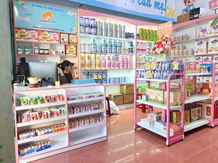 Những yêu cầu về mẫu kệ trưng bày tại cửa hàng Kidsmom