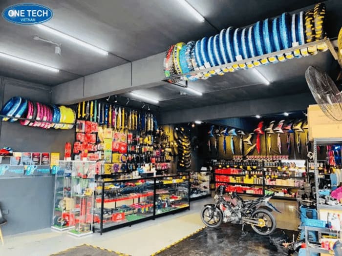 Mở cửa hàng sửa xe máy, bán phụ tùng