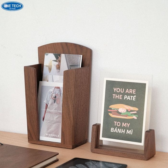 Kệ để bàn đựng catalogue