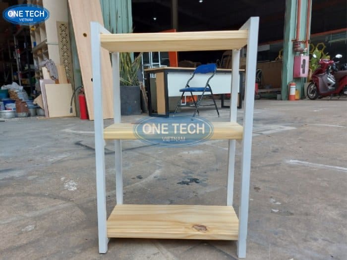 Rủi ro khi mua kệ sắt mâm gỗ thanh lý