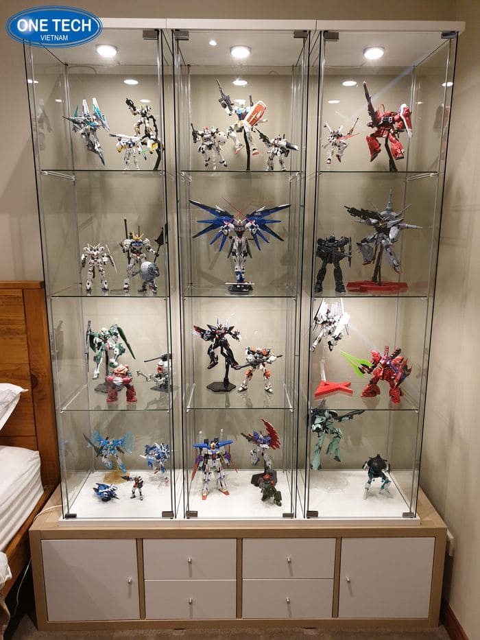 Tủ kính trưng bày Gundam