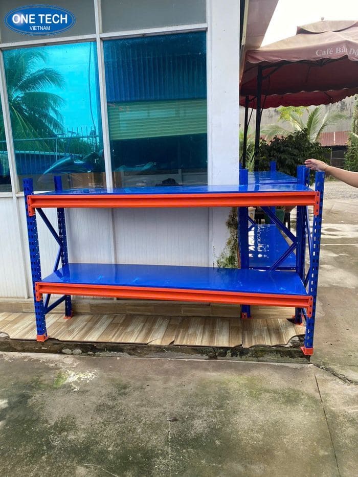 Kệ 2 tầng cho không gian nhỏ