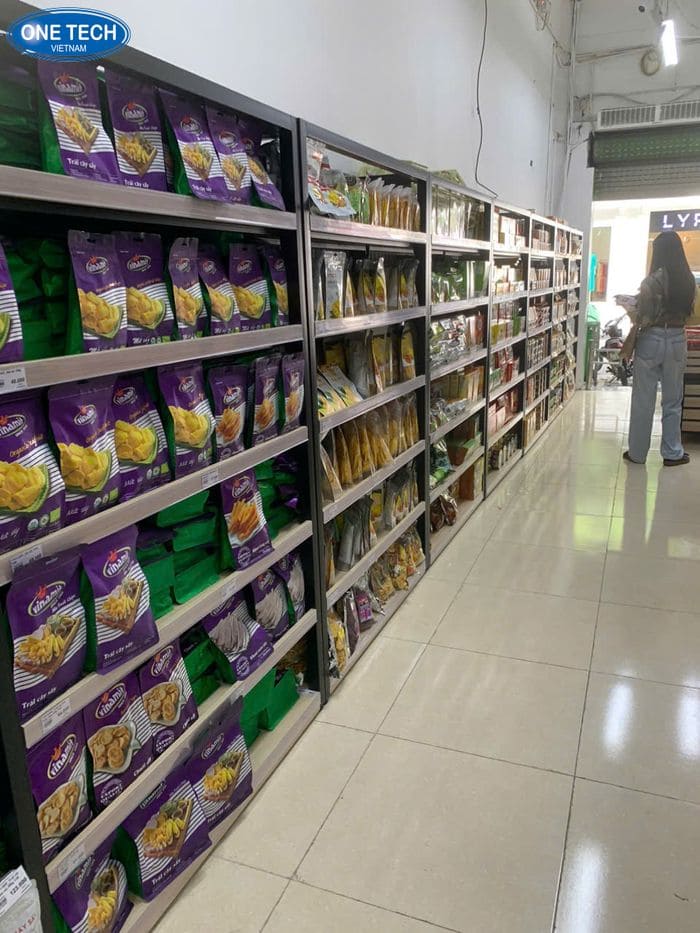 Kệ trưng bày siêu thị tiết kiệm diện tích