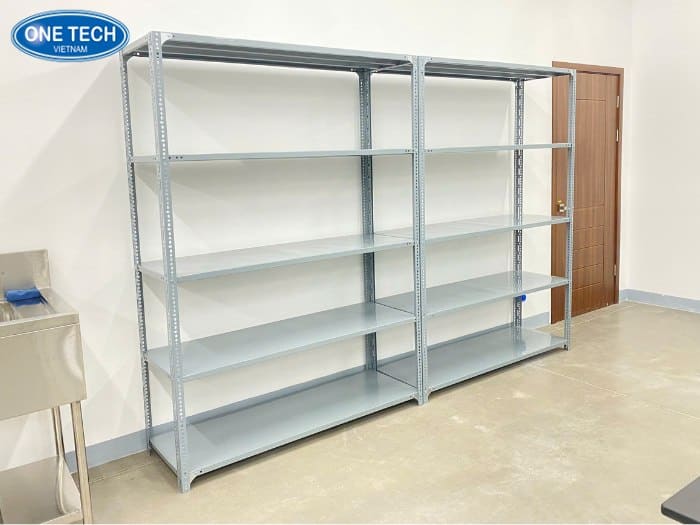 Kệ v lỗ để đồ nghề cơ khí