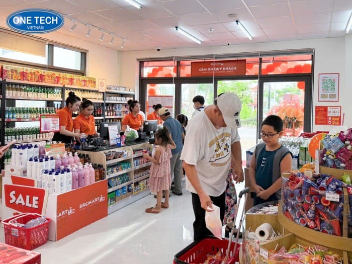 Bàn thu ngân gỗ mặt đá