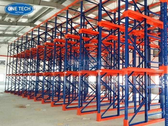 Kệ Drive In mẫu kệ sắt chịu lực tối ưu diện tích