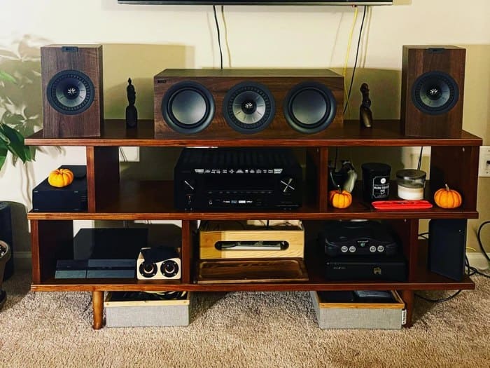 Kệ gỗ MDF sang trọng nhưng giá tốt