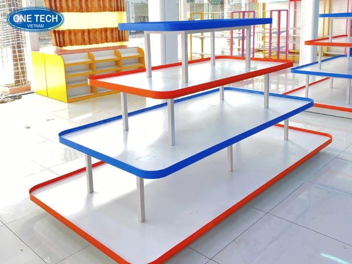Kệ sách bằng sắt hình vuông