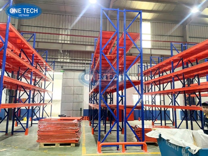 Kệ sắt công nghiệp Double Deep chịu lực tốt