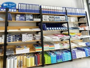 Kệ sắt khung sắt mặt gỗ
