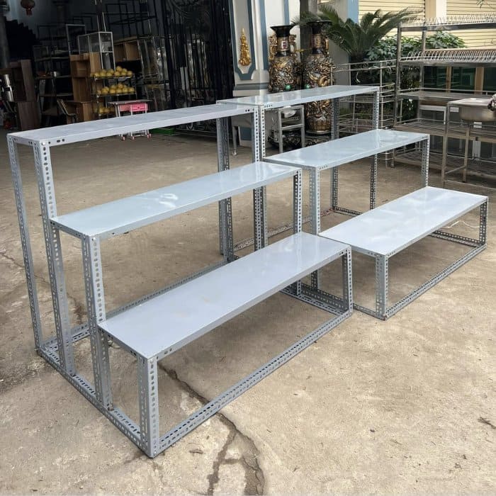 One Tech Group sản xuất kệ hình bậc thang thông minh