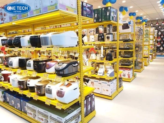 Kệ lưng lưới bày đồ gia dụng 