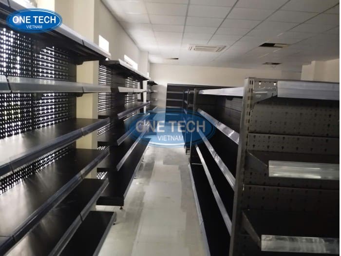 Lắp đặt dự án kệ siêu thị cho BRG Mart 06
