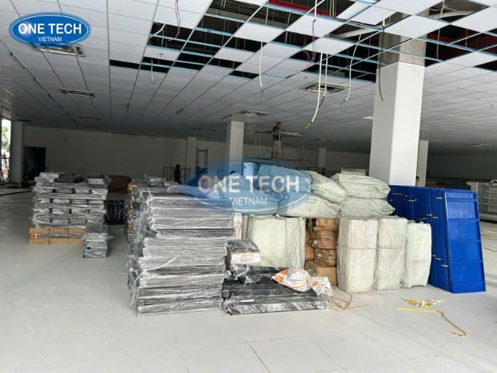 Lắp đặt kệ siêu thị cho cửa hàng BRG Mart 09