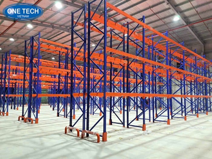 Kệ Double Deep tối ưu diện tích kho hàng lớn, kho công nghiệp