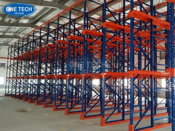 Kệ Drive In kệ kho hàng hạng nặng tối ưu diện tích