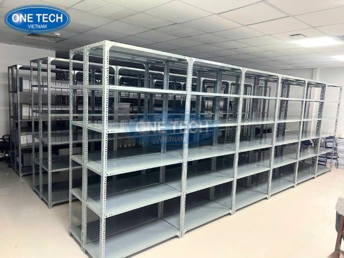 Kệ V lỗ dễ lắp ráp, chịu tải chỉ 50 - 80kg/tầng